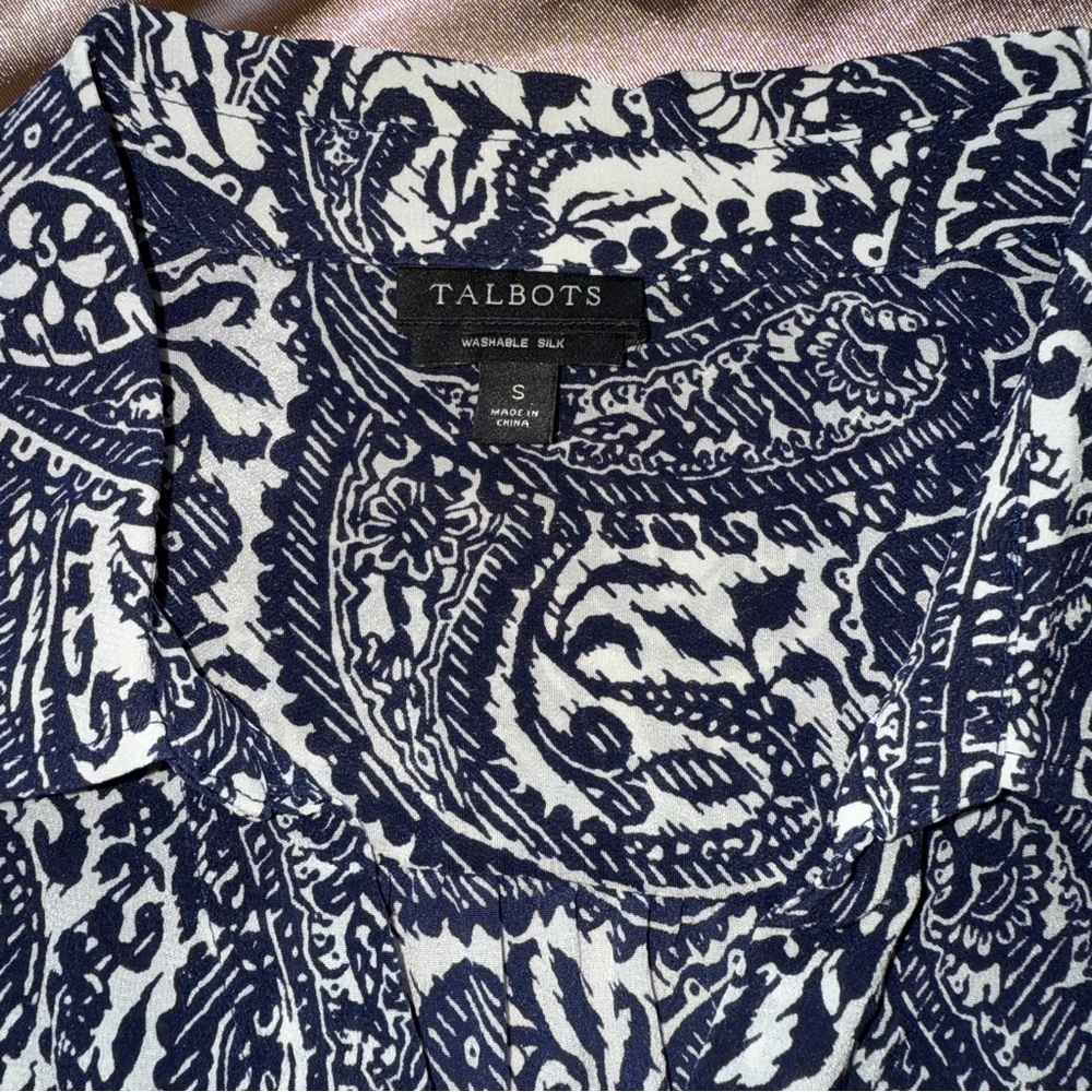Talbots Navy and White Silk Paisley Shirt Hidden Button Front Sz S - Picture 7 of 12